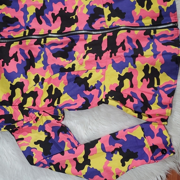 neon camo ruffle zip cardigan - Picture 5 of 9